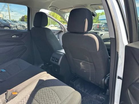 Used 2024 Chevrolet Equinox LT w/ LPO, Floor Liner Package AWD/4WD image 15