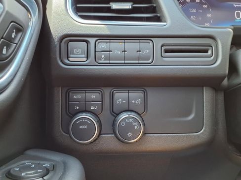 Certified 2022 Chevrolet Tahoe RST w/ Sport Performance Package image 23