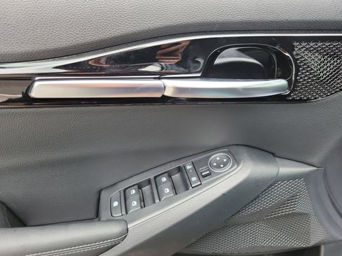 New 2025 Kia Seltos S image 13