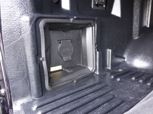 Used 2023 Ford F150 XLT w/ Equipment Group 302A High image 25