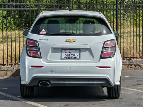 Used 2020 Chevrolet Sonic LT FWD image 4