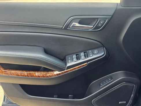 Used 2020 Chevrolet Tahoe Premier w/ Premier Plus Edition image 13