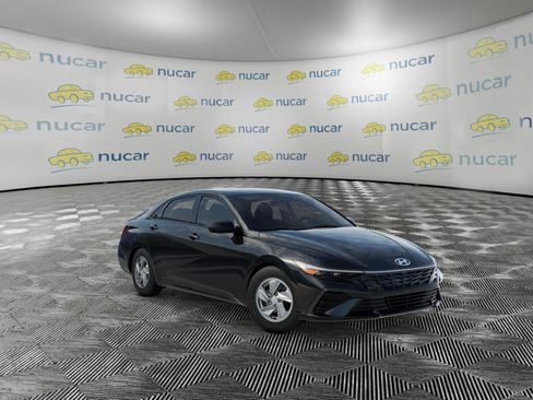 New 2026 Hyundai Elantra SE FWD image 2