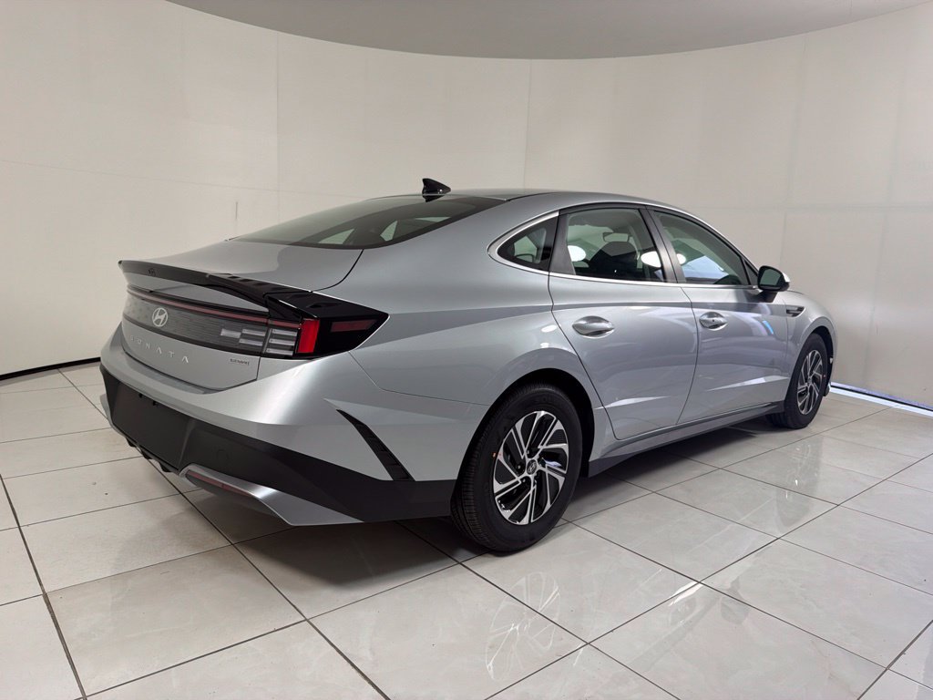 New 2026 Hyundai Sonata Blue FWD image 5