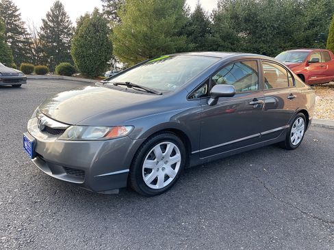 Used 2011 Honda Civic LX image 9