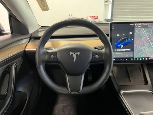 Used 2022 Tesla Model 3 Long Range AWD/4WD image 23