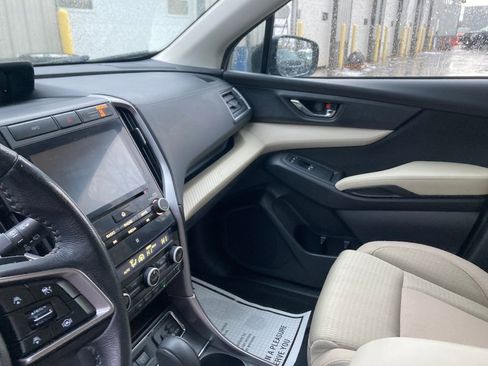 Used 2022 Subaru Ascent Premium w/ Convenience Package image 16