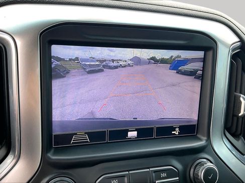 Used 2020 Chevrolet Silverado 1500 LT w/ Texas Edition AWD/4WD image 25