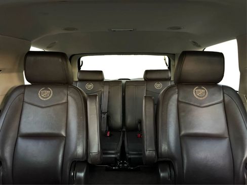 Used 2014 Cadillac Escalade Platinum image 15
