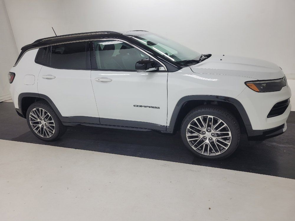 Used 2022 Jeep Compass Limited w/ Elite Group AWD/4WD image 11