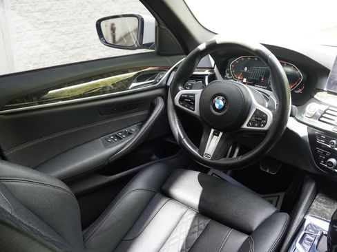 Used 2021 BMW 530i w/ M Sport Package RWD image 23