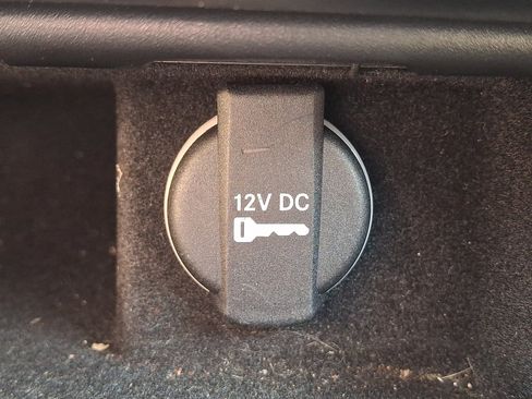 Used 2018 Chrysler 300 Limited w/ Safetytec Plus Group AWD/4WD image 25
