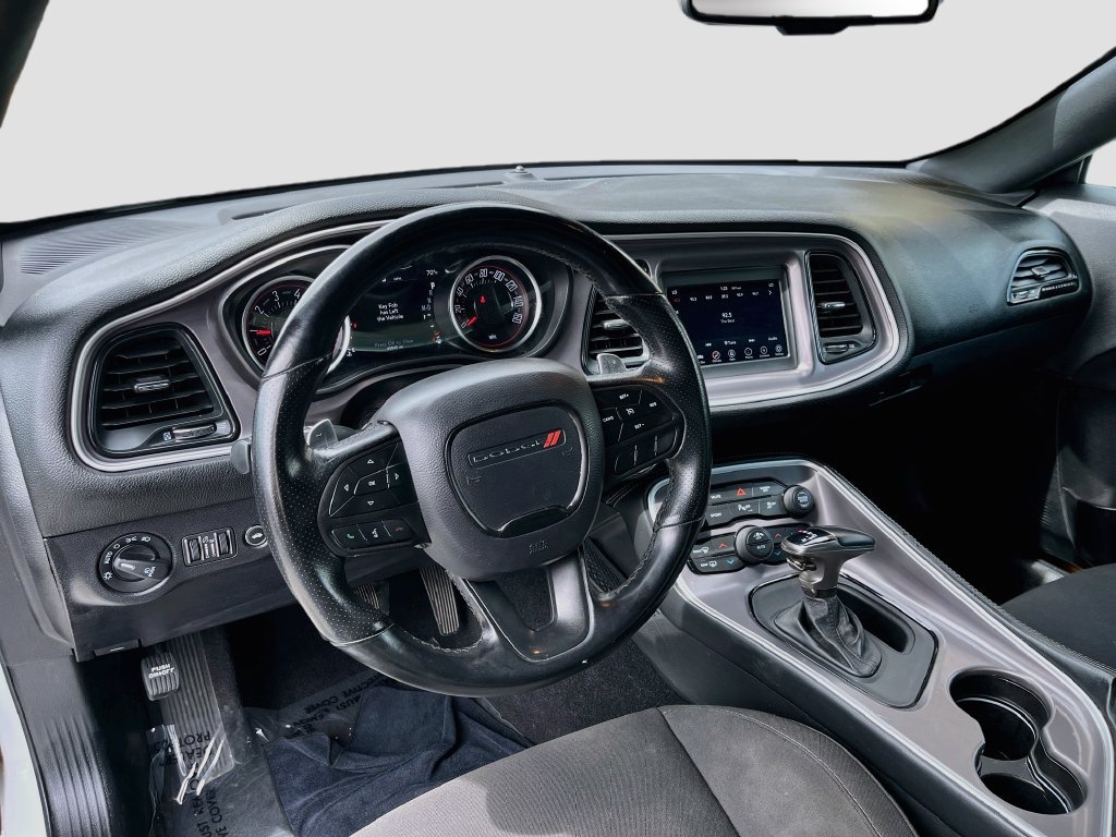 Used 2022 Dodge Challenger GT AWD/4WD image 9