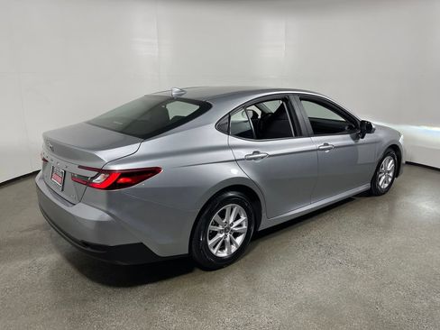 Used 2025 Toyota Camry LE FWD image 3