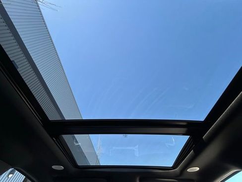 Used 2023 Ford F150 Lariat w/ Equipment Group 502A High image 16