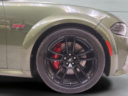 Used 2020 Dodge Charger Scat Pack RWD image 34