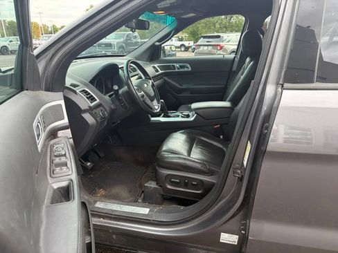 Used 2014 Ford Explorer Limited w/ Equipment Group 301A AWD/4WD image 13