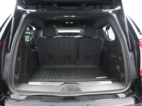 Used 2024 GMC Yukon XL Denali w/ Advanced Technology Package image 29