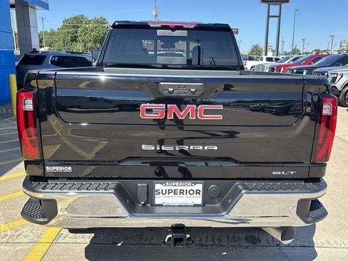 Used 2025 GMC Sierra 2500 SLT w/ SLT Premium Package AWD/4WD image 4