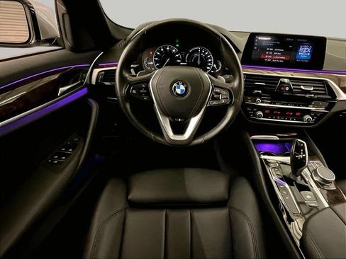 Used 2019 BMW 530e xDrive w/ Convenience Package AWD/4WD image 5