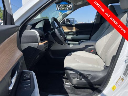 Used 2024 Toyota Grand Highlander Limited image 8