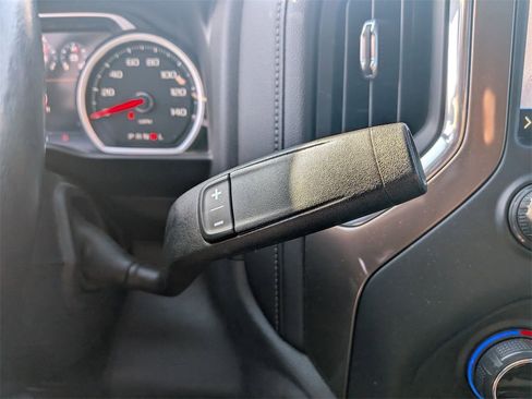 Used 2020 Chevrolet Silverado 1500 High Country w/ Technology Package image 28