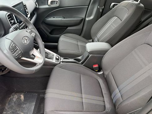New 2026 Hyundai Venue SEL FWD image 10