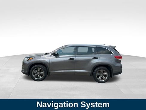 Used 2018 Toyota Highlander Limited Platinum image 2