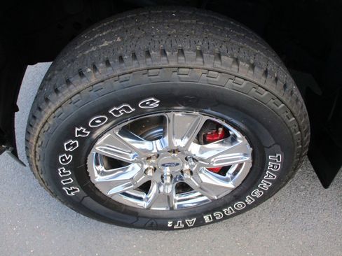 Used 2017 Ford F150 XLT w/ Equipment Group 302A Luxury image 12