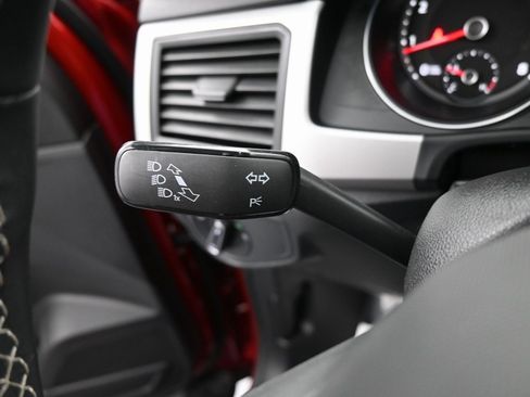 Used 2021 Volkswagen Atlas Cross Sport SE w/ Panoramic Sunroof Package image 20