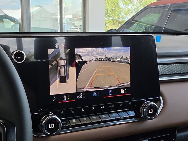 New 2026 GMC Canyon AT4 w/ Technology Plus Package AWD/4WD image 15