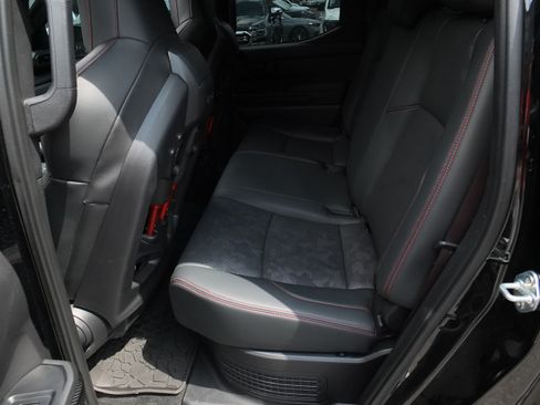Used 2025 Toyota Tacoma TRD Pro AWD/4WD image 13
