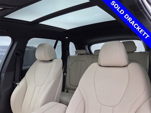 Certified 2022 BMW X5 sDrive40i w/ Premium Package image 33