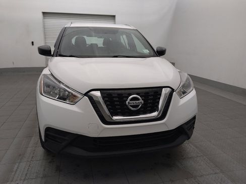 Used 2019 Nissan Kicks S FWD image 14