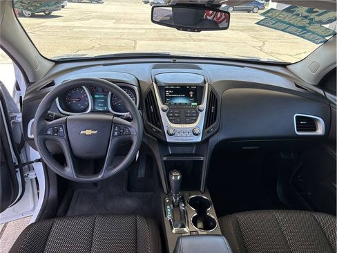 Used 2016 Chevrolet Equinox LS FWD image 10