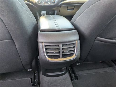 Used 2024 Chevrolet Malibu LT FWD image 16