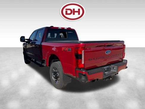 Used 2024 Ford F250 Lariat w/ Sport Appearance Package AWD/4WD image 7