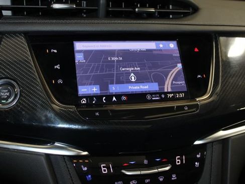 Used 2024 Cadillac XT6 Sport w/ Technology Package AWD/4WD image 15
