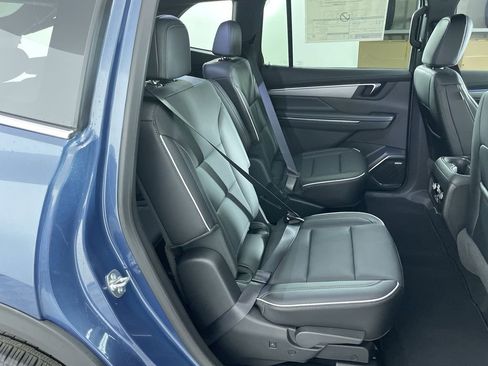 New 2025 Buick Enclave Preferred w/ Power Package image 27