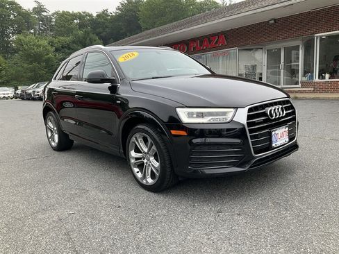 Used 2018 Audi Q3 2.0T Premium Plus w/ Premium Plus Package AWD/4WD image 3