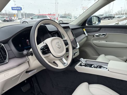 New 2026 Volvo XC90 B6 Ultra w/ Protection Package AWD/4WD image 18
