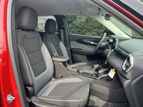 New 2026 Chevrolet TrailBlazer LT w/ LPO, Blackout Package image 31