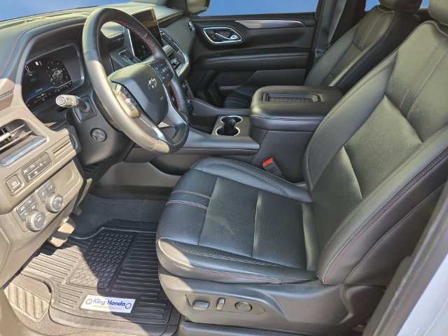 Used 2023 Chevrolet Suburban RST w/ Luxury Package AWD/4WD image 16
