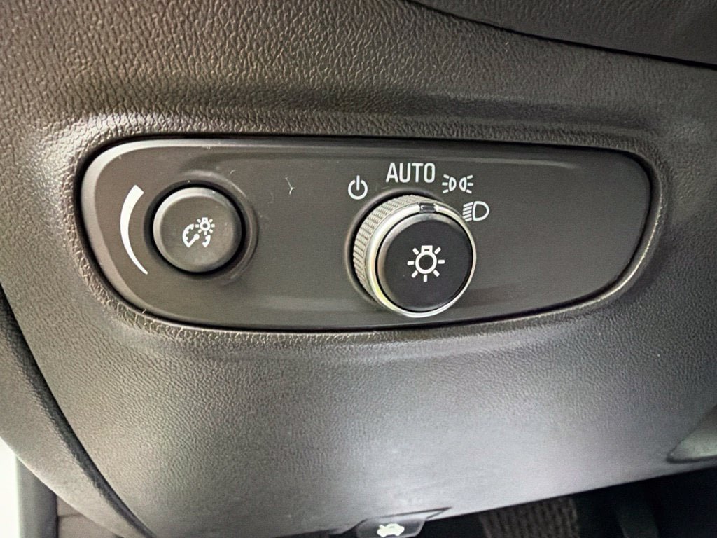 Used 2024 Chevrolet Equinox LS w/ LS Convenience Package FWD image 14