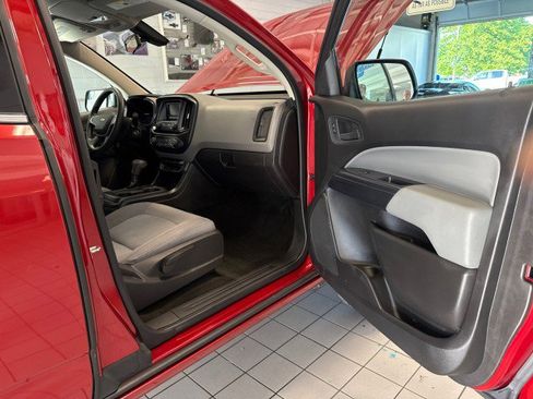 Used 2016 Chevrolet Colorado W/T w/ WT Convenience Package RWD image 26