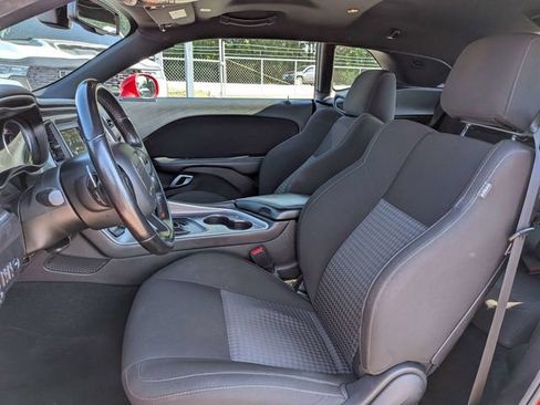 Used 2022 Dodge Challenger GT RWD image 13