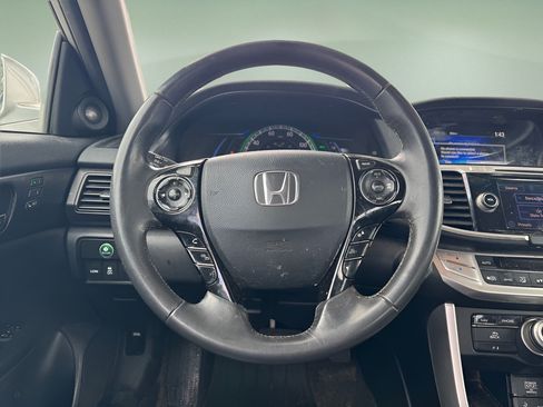 Used 2015 Honda Accord Touring image 21