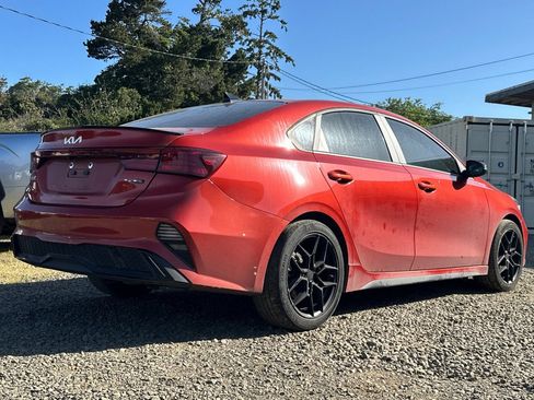 Used 2022 Kia Forte GT-Line w/ GT-Line Premium Package FWD image 5