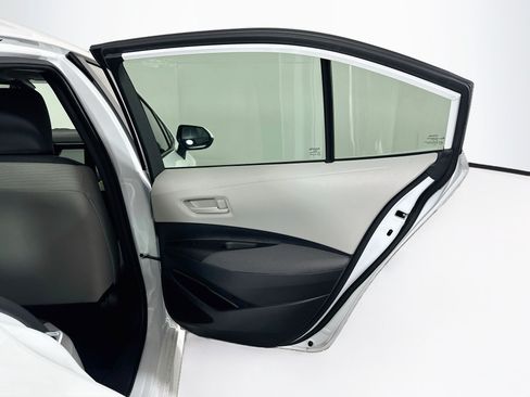 Used 2026 Toyota Corolla LE FWD image 28