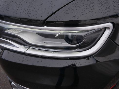 Used 2022 Jeep Wagoneer Series III w/ Rear Seat Video Group 1 image 15